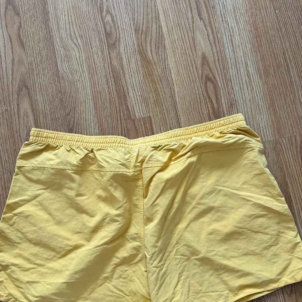 Patagonia Shorts - Picture 2 of 3